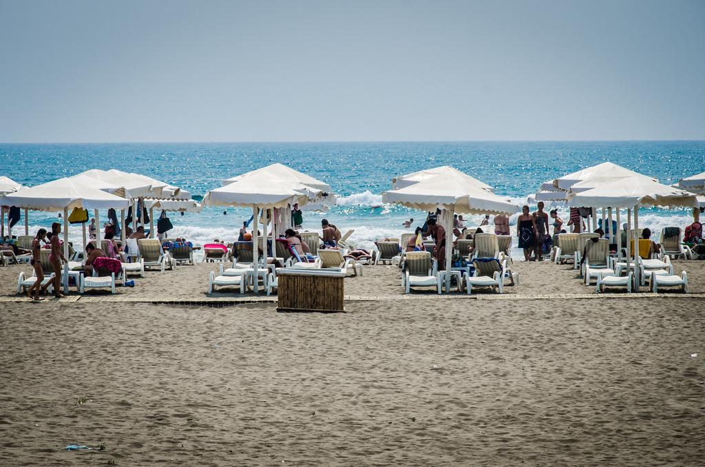 Hotel Htp Velika Plaza Ulcinj Habitación foto