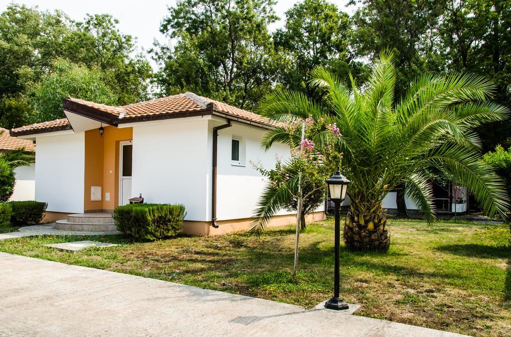 Hotel Htp Velika Plaza Ulcinj Exterior foto