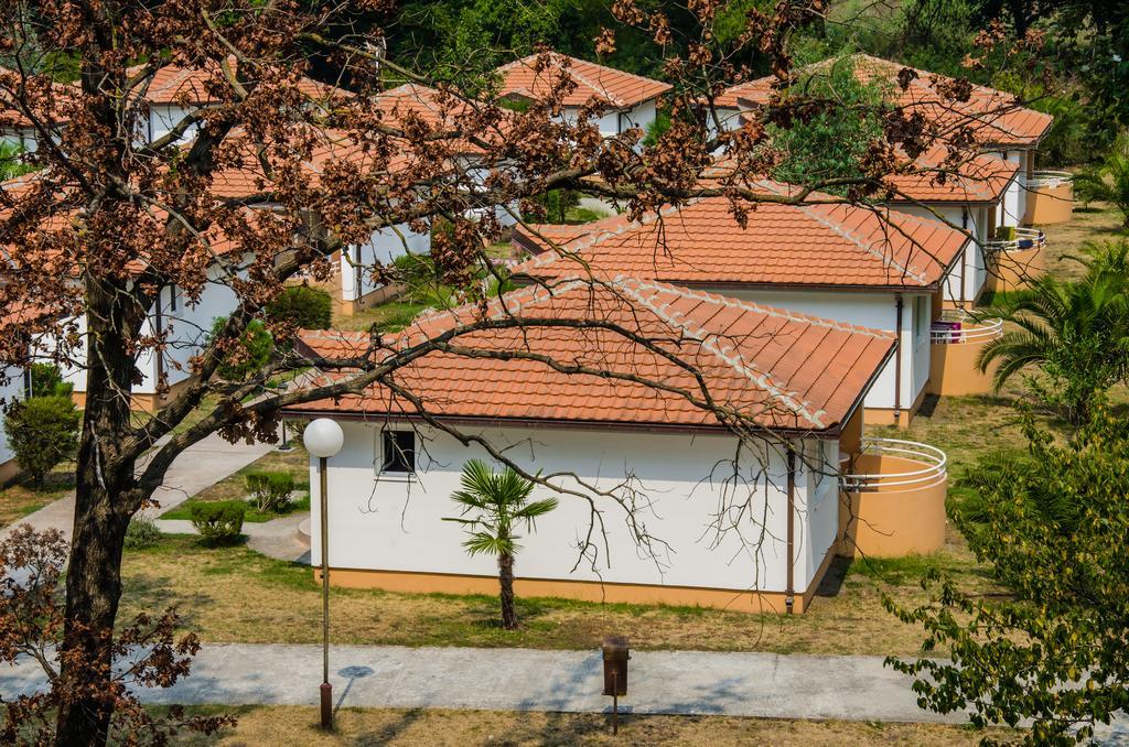 Hotel Htp Velika Plaza Ulcinj Exterior foto