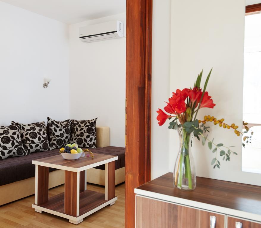 Hotel Htp Velika Plaza Ulcinj Habitación foto