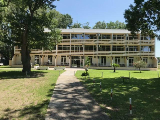 Hotel Htp Velika Plaza Ulcinj Exterior foto